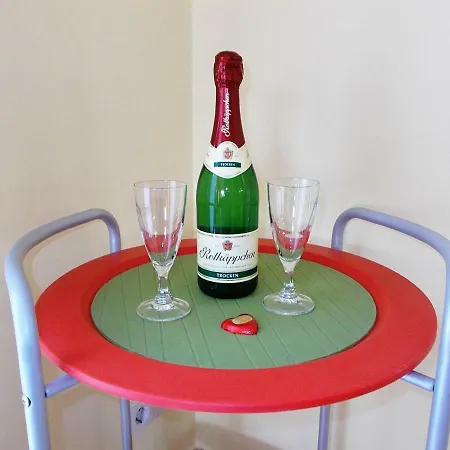 Uhlemann - Nur 15 Minuten Bis In Altstadt *